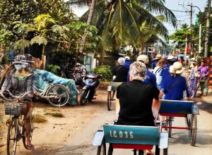 7. trishaws in Tan Chau