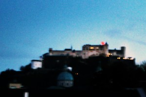 10. aircraft warning light